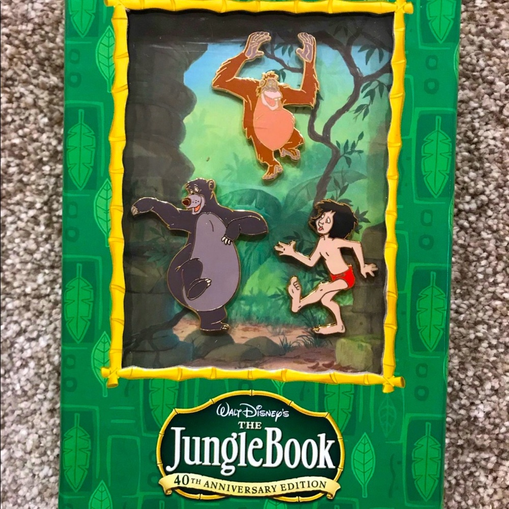 DISNEY Pins